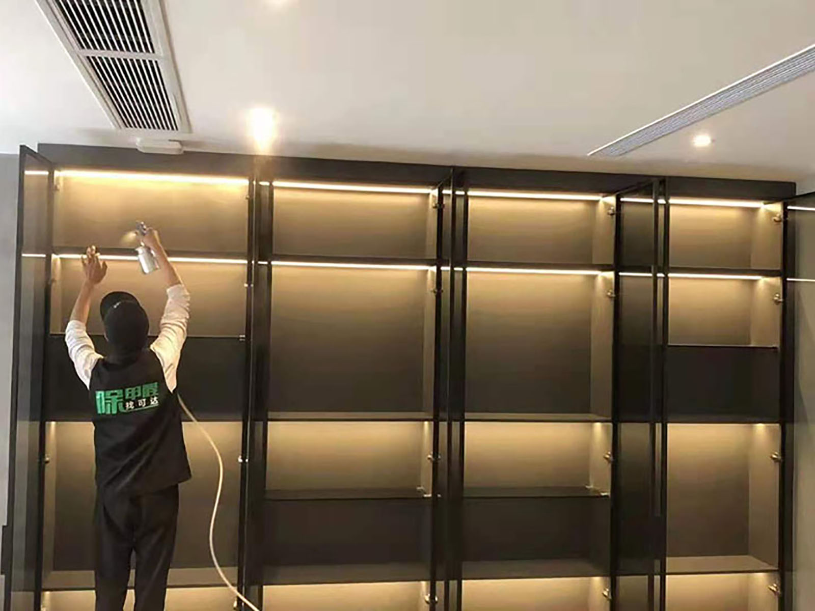 南沙四层豪华大别墅除甲醛空气治理